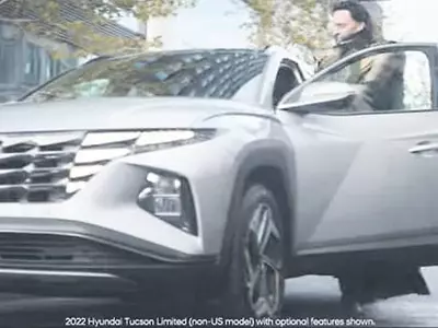 ‘로키’ 탑승한 투싼… 현대차, 디즈니 마블과 손잡고 광고