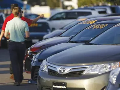 원하는 모델 찾아 타주까지…“새 차 샤핑 힘드네”