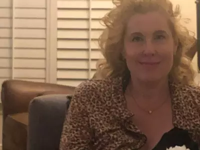 극심한 코로나 고통에…'도슨의 청춘일기' 작가 페러 극단선택