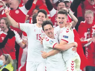 에릭센 위하여… 덴마크 기적의 유로 16강