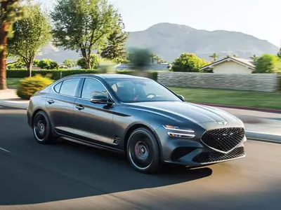 “퍼포먼스, 디자인, 첨단 테크놀러지 조화”