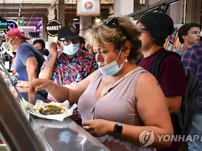 "매우 위험한 가을 올것"…미국도 마스크 등 규제 부활하나