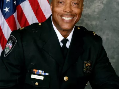 위버, 존스크릭 시장 출마 시의원직 사퇴