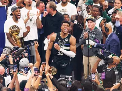 밀워키, 50년 만에 두 번째 NBA 챔프전 제패