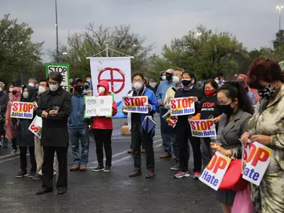 한인타운 촛불집회 "아시안 증오범죄 중단하라"