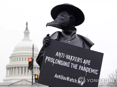 "백신 안맞은 사람 탓 통제 강화돼"…미국 접종자 '부글부글'