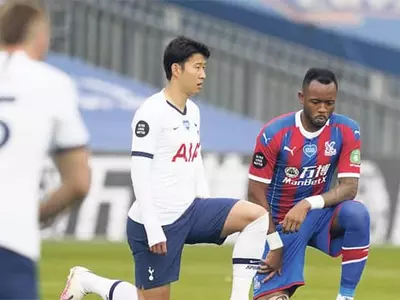 EPL 선수들,‘인종차별 반대 무릎 꿇기’ 계속