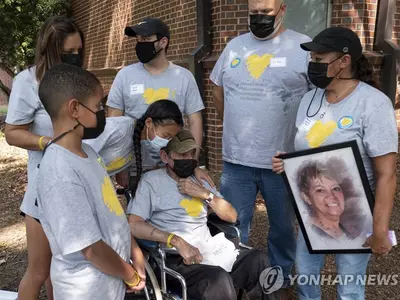 몰려드는 코로나 환자에 남부 병원들 병상 포화 상태