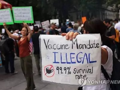 2주새 2배 하루 12만명 확진…아동·젊은층 급증