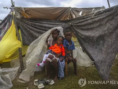 강진•폭풍 지나간 후 죽음의 냄새…아이티 사망자 2천명 육박