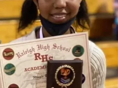 13세 소녀 코로나 확진 몇 시간만에 숨져