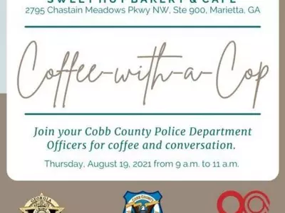 캅 경찰관과의 커피타임