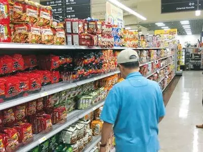 1,180원대 치솟는 원·달러 환율, 한인사회 희비 엇갈려