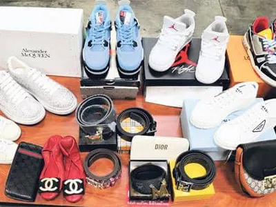 LA항 명품 짝퉁 4만점 적발