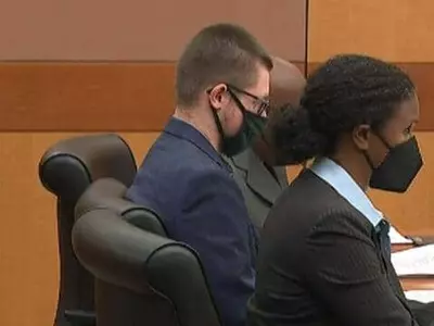 스파 총격범에 사형 구형, 증오범죄 적용