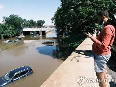 허리케인이 휩쓴 북동부…최소 14명 사망·20만 가구 정전