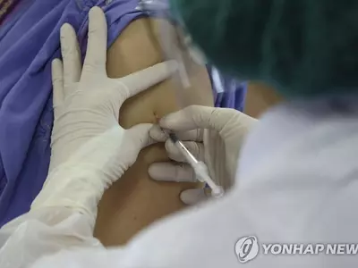 "코로나19 감염 후 백신 접종자에 '초인적 면역' 생성"