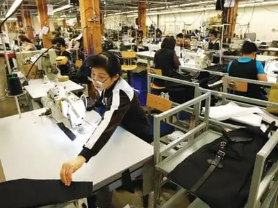 ‘SB 62’(생산량 따른 임금 금지법) 법안 입법 눈앞, 한인 의류·봉제업계 비상