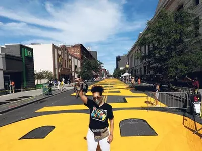 사과 6개 더 땄다고… 절도범으로 몰린 흑인부부