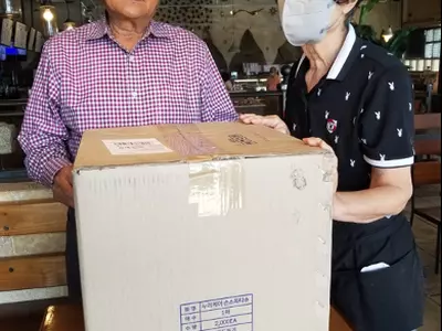 외식협회, 모짜르트 제과점에 소독티슈 후원