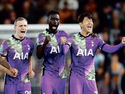 손흥민-황희찬, 첫 맞대결… 토트넘 리그컵 16강행