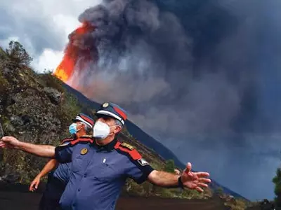 [세계는 지금] 1천피트까지 치솟은 용암 기둥…‘불지옥’