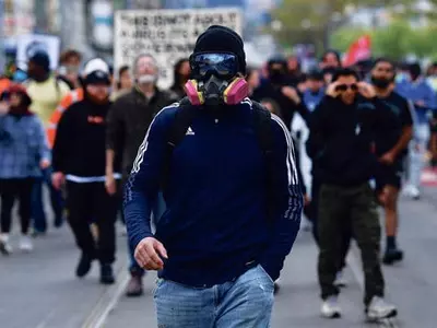 ‘코로나는 실제지만 세상의 반응은 악마적이다’