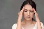 ‘지끈지끈’자주 생기는 두통, 뇌종양·뇌출혈 때문?