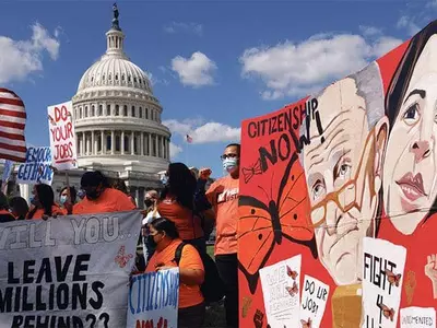 “불체자 구제안 포함시켜라”