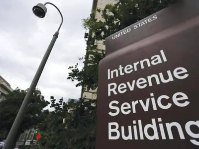 IRS 전화 대행 서비스 논란