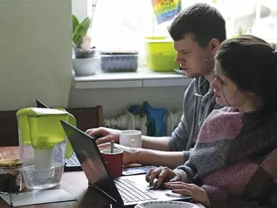 코로나발 재택근무 늘면서 ‘투잡족’도 덩달아 급증