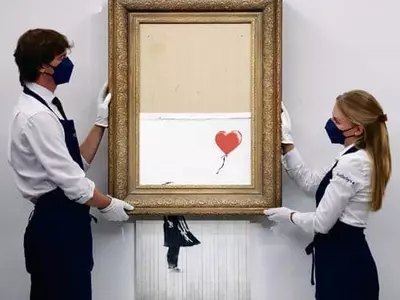 ‘자체 파쇄’ 뱅크시 그림, 가격 20배 ↑