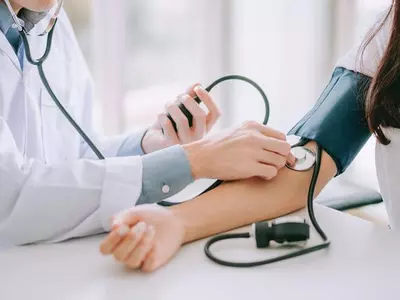 35~44세에 고혈압 진단받으면 치매 위험 61% 높아