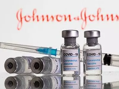 얀센, 5개월새 효과 88→3% 추락…”최대한 빨리 부스터샷” 촉구