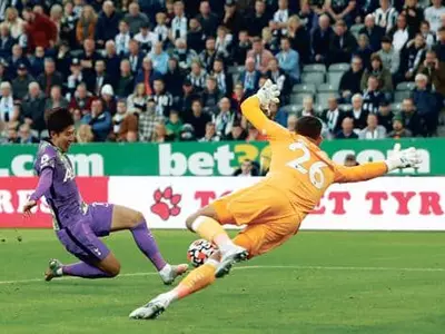 손흥민, 시즌 4호 골 ‘폭발’… 뉴캐슬에 3-2 승리