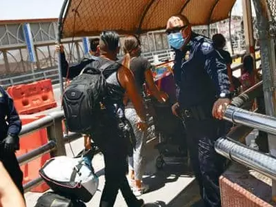 ‘멕시코 대기’ 정책 재도입