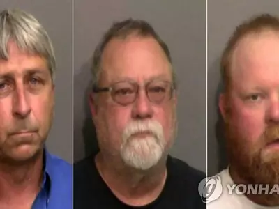 비무장 흑인 총격 살해 혐의 백인 3명 재판 시작