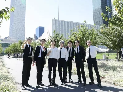 BTS, 소니 대신 유니버설과 손잡고 글로벌시장 공략 재개