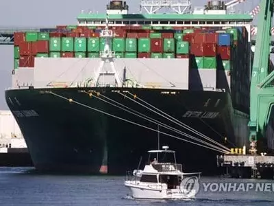 "물류대란에 LA 앞바다에 갇힌 화물 가치 262억 달러 추정"