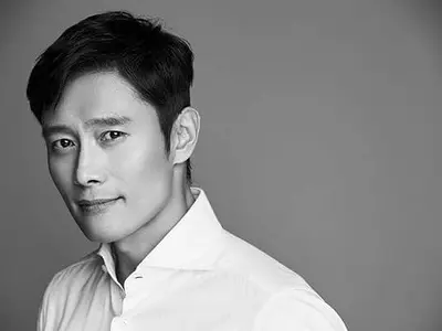 ‘오징어 게임’깜짝 출연 이병헌 아시아 게임 체인저 어워즈 수상