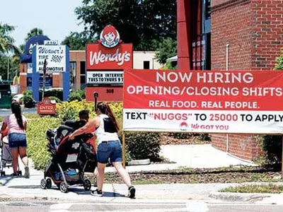 연준, 고물가에도 금리인상은 ‘버티기’…미 2년·10년물 동반하락