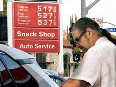 캘리포니아주 ‘천정부지 개스값’ 출퇴근자 한숨