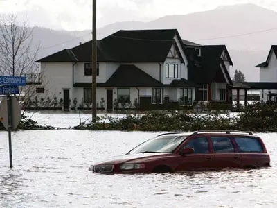 워싱턴주 등 30년 만의 대홍수