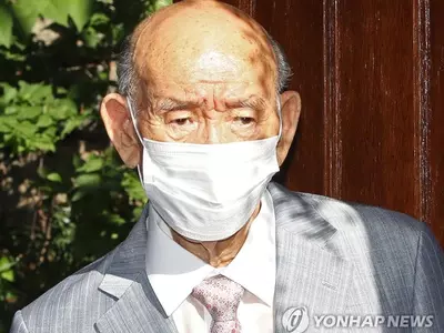 끝내 5·18 사과 않은 채…전두환 전 대통령 사망