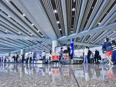 추수감사절 대이동…공항, 고속도로 북적