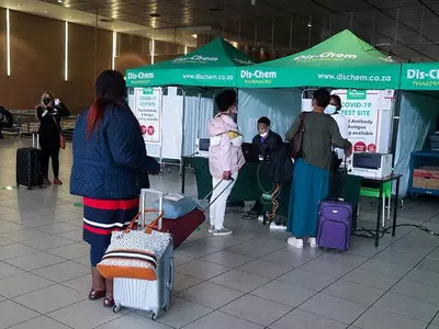 오미크론에 날벼락 맞은 여행객들…갑작스런 입국제한에 발동동