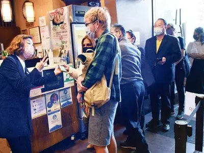 오미크론 비상…부스터 샷에 ‘올인’