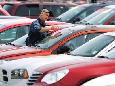 ‘에누리 없다’…연말 할인도 비켜 간 자동차 가격