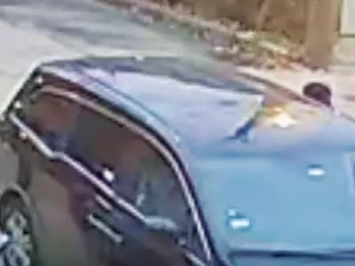 카재킹 권총강도에 한인 피살