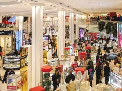 “온라인 싸다는 말 옛말” 매장으로 고객 몰린다